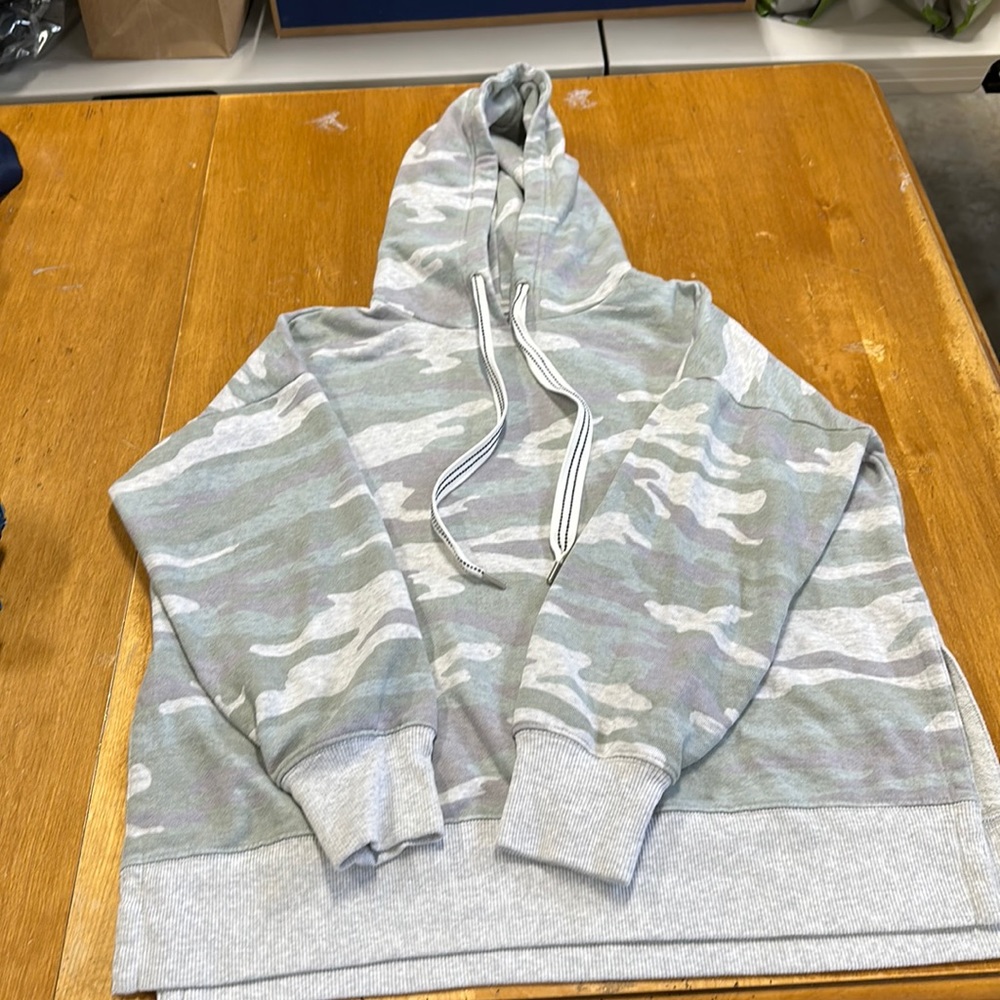 Aerie Oversized Hoodie - Gray Camo - Size M